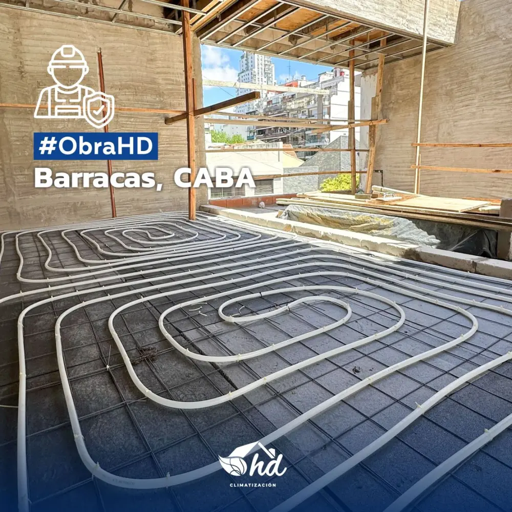 Serpentinas de piso radiante en un edificio en Barracas, CABA